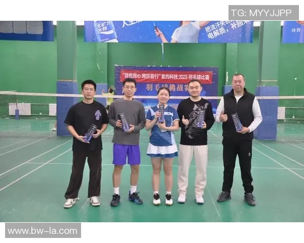 南京羽毛球队在世锦赛中的团队协作表现分析与展望