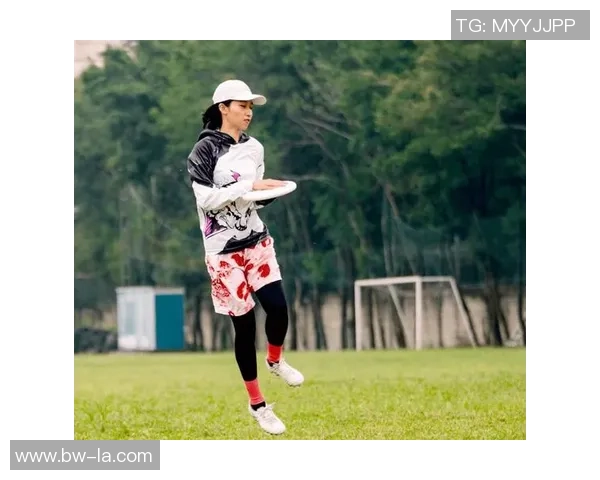 广州飞盘队实力引发热议球迷对其表现褒贬不一的背后故事