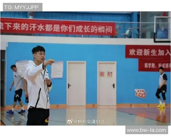 杭州篮球队灵活性表现突出荣登全国第六名引发关注与讨论 杭州篮球队灵活性表现突出荣登全国第六名引发关注与讨论